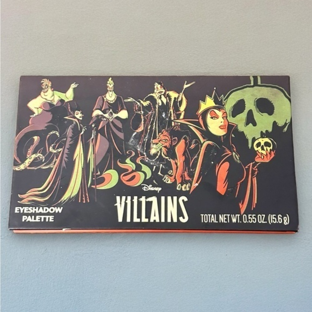 🆕 NWT Taste Beauty Disney Villains 12 Shade Eyeshadow Palette